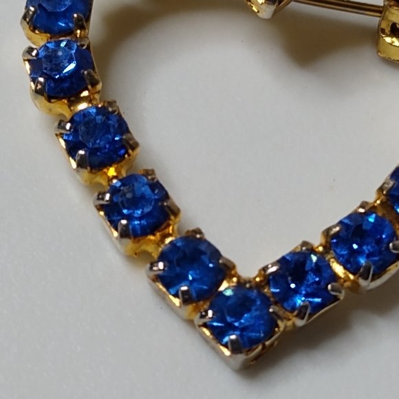 Metal And Blue Glass Heart Brooch - Picture 7 of 14